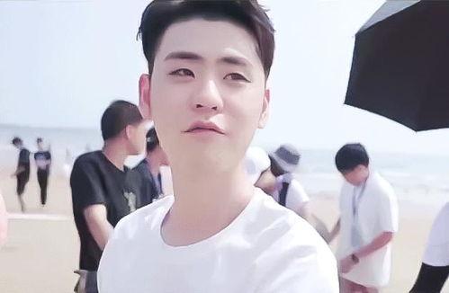 娱乐爆料社张云雷,揭秘娱乐爆料社背后的神秘力量 第2张 娱乐爆料社张云雷,揭秘娱乐爆料社背后的神秘力量 第2张